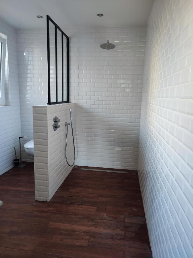Suite Privee Montélimar Exteriör bild